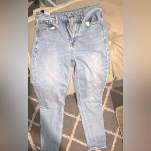 American Eagle Outfitters Light Blue skinny mom jeans